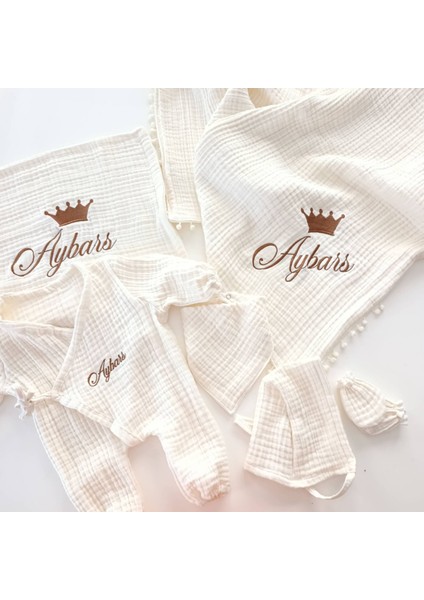 Kişiye Özel 6'lı Müslin Hastane Çıkışı Seti – Taç Nakışlı, 4 Kat %100 Pamuk