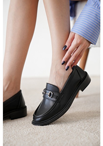 Siyah Cilt Toka Detaylı Oxford Loafer Ayakkabı fiyatları
