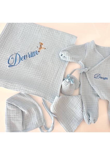 Kişiye Özel 5'li Zürafa Nakışlı Müslin Hastane Çıkışı | Mavi Renk, 4 Kat %100 Pamuk modelleri