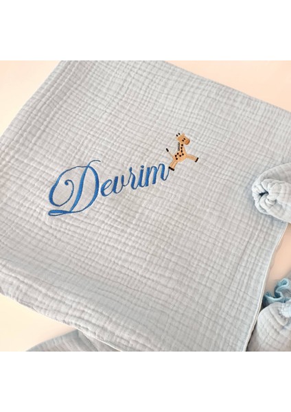 Kişiye Özel 5'li Zürafa Nakışlı Müslin Hastane Çıkışı | Mavi Renk, 4 Kat %100 Pamuk fırsatları