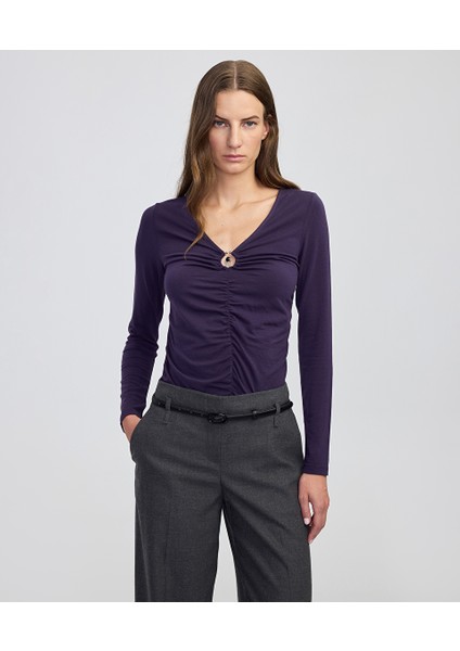 Metal Aksesuarlı Büzgülü Tişört IW6250070113017