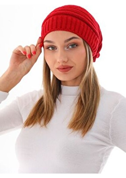 Kadın Ipli Kırmızı Bere fiyatları