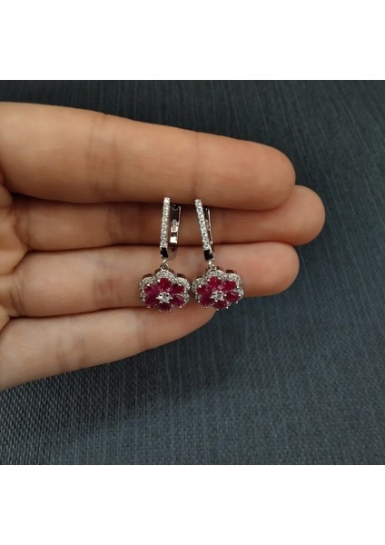 925 Ayar Çiçek Tasarımlı Kadın Gümüş Küpe -Sade ve Şık fiyatları