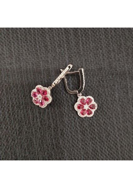 925 Ayar Çiçek Tasarımlı Kadın Gümüş Küpe -Sade ve Şık modelleri