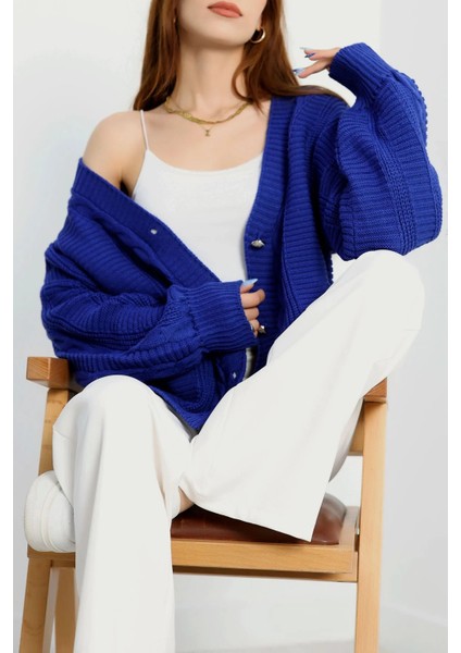 Saks Mavi Renk Balon Kol Triko Hırka modelleri