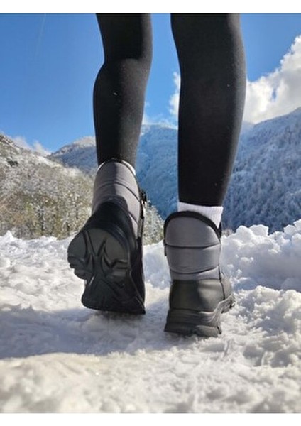 Gri Kısa Fermuarlı Kar Botu Su Geçirmez Tekstil Dış Materyal