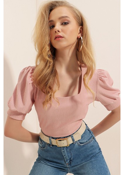 Kadın BDART Slim Fit Kare Yaka Bluz Pink fırsatları