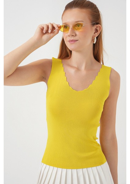 Kadın BDART Slim Fit V Yakalı Esnek Bluz Yellow fırsatları