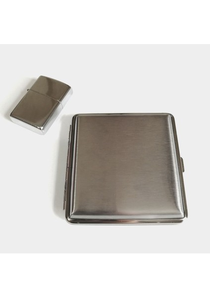 Gümüş Renk Metal Tabaka Metal Sigaralık Hediyelik Sigara Kutusu Benzinli Metal Çakmak Takımı