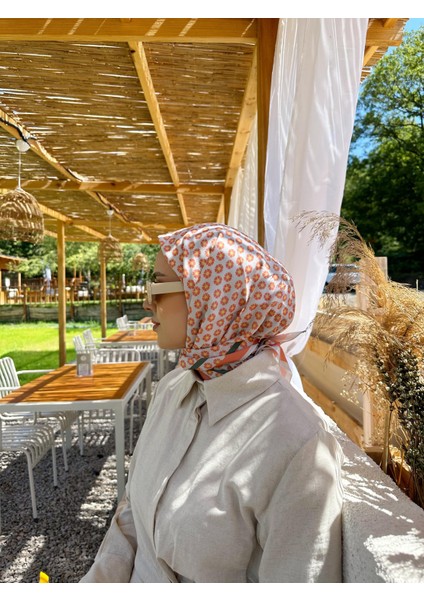 Papatya Desenli Eşarp Somon modelleri