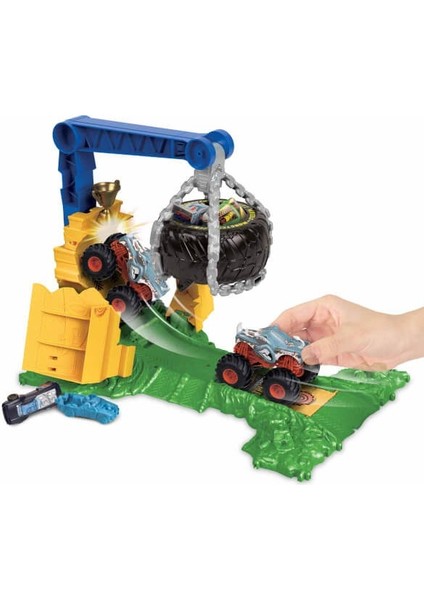 Hot Wheels Monster Trucks Arenada Rhinomite Mücadelesi Oyun Seti HTP18 modelleri