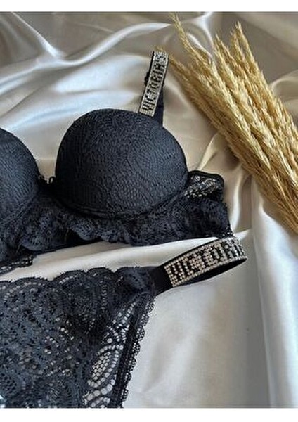Dantelli Lastiği Taşlı Balenli Destekli Dolgulu Push Up Siyah Sütyen ve String Iç Çamaşırı Takımı