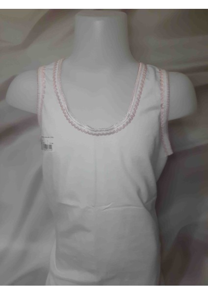 Beyaz Yaka ve Askıları Pudra Renginde Oyalı %100 Pamuk Rahat Kullanışlı Kız Çocuk Atlet