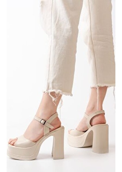 Kadın Della Bilekten Bağlamalı Krem Renk Platform Topuklu Ayakkabı 12CM Yüksek