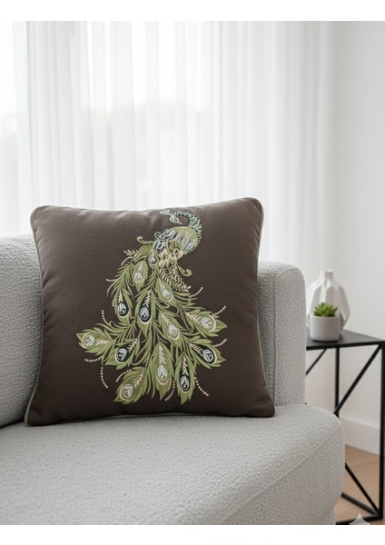 Nakış Işleme Tavus Kuşu Desenli Kırlent Kılıfı | Kenarları Biyeli - 43X43 cm fiyatları