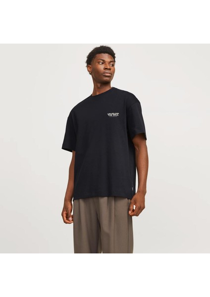 Erkek Sirt Baskili Tisört - Unveiling