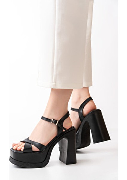 Kadın Çapraz Bantlı (12 cm) Platformlu Topuklu Ayakkabbı Siyah fiyatları