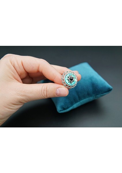 925 Ayar Gümüş Kadın Yuvarlak Zümrüt Yüzük SY0003 modelleri