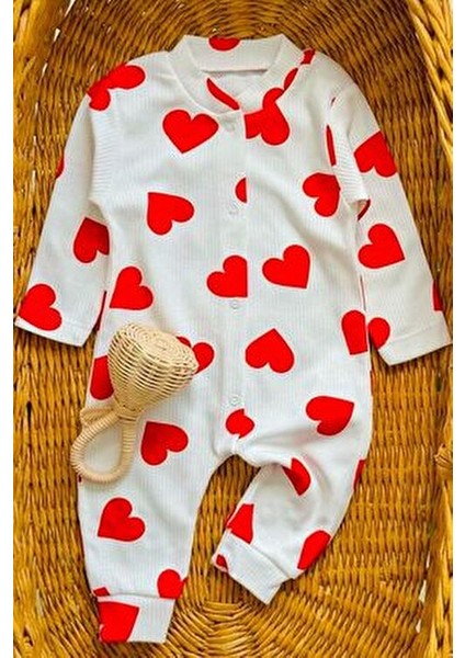 Kız Bebek Kalpli Baskılı Çıtçıtlı Yenidoğan Bebek Tulumu %100 Pamuk Esnek 1-3-6 Aylık modelleri