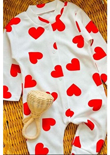 Kız Bebek Kalpli Baskılı Çıtçıtlı Yenidoğan Bebek Tulumu %100 Pamuk Esnek 1-3-6 Aylık indirimleri