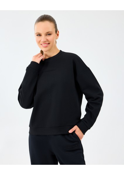 W Essential Crewneck Sweatshirt Kadın Siyah Sweatshirt S2610011-3817 fiyatları