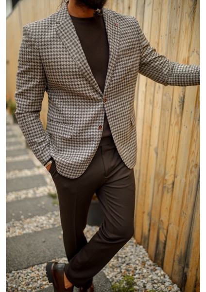 Özel Tasarım Mono Yaka Desenli Kapak Cep Detaylı Ceket fırsatları