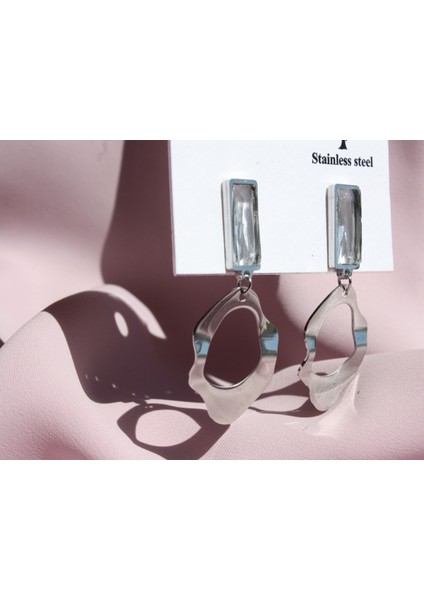 Taş Detaylı Damla Küpe modelleri