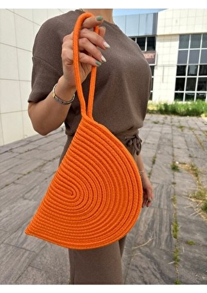 Moss Fermuarlı Clutch Çanta Hasır Malzeme ile Şık ve Modern Tasarım fırsatları