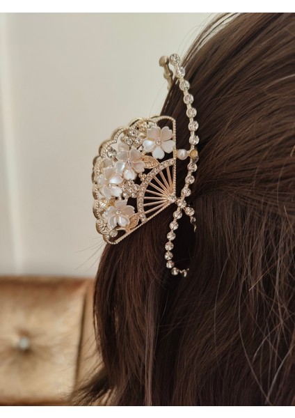 Çiçek Figürlü Zirkon Taşlı Yelpaze Model Metal 11,5 cm Mandal Toka fiyatları