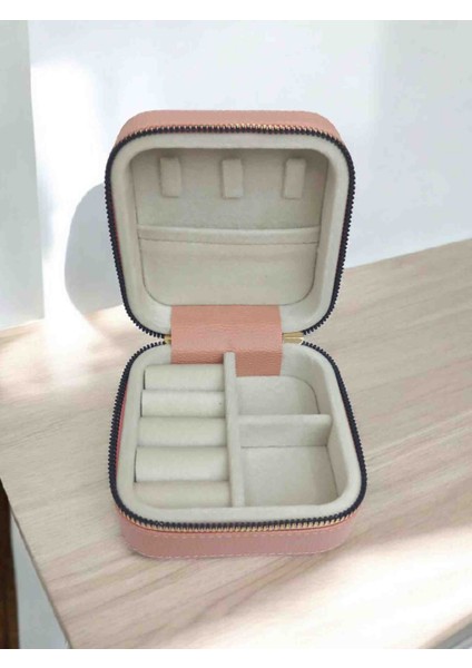 Küçük Boy ( 11×11) Düzenleyici Takı Saklama Kutusu Seyehat Mücevher Çantasi Deri Ahşap Kasa modelleri