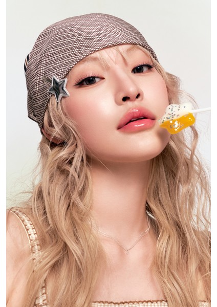 Pigmentli, Parlak Bitişli Dolgunlaştırıcı Lip Gloss Clıo Volumate Gloss 200 Bunny Pure Pink indirimleri