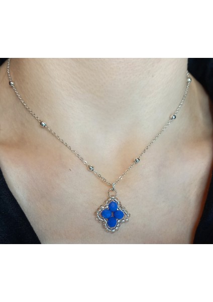 Mavi Kristal Taşlı Yonca Kolye - Kadın Zarif Şık Takı Hediyelik Şans Kolyesi - Trend Minimalist Aksesuar Günlük Kombin ve Özel Gün Hediyesi - Yonca Şans Kolyesi modelleri