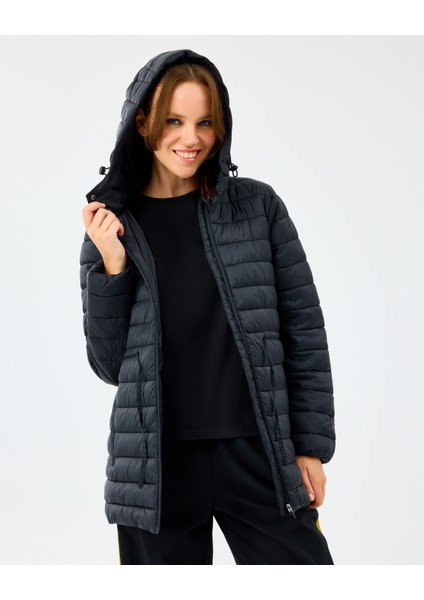 W Light Weight Quilted Jacket Kadın Siyah Mont S2520206-3817 fırsatları