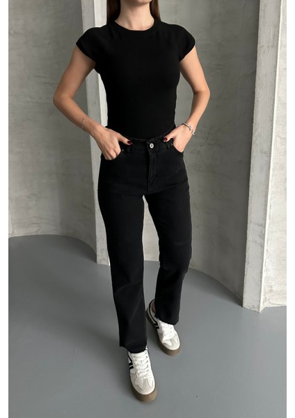 Siyah Boy Fit Kesik Paça Jean Siyah/kar Yıkama / 29