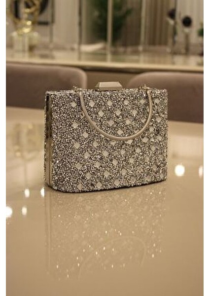 Gümüş Çift Yönlü Taşlı Oynar Saplı ve Zincir Askılı Abiye Çanta