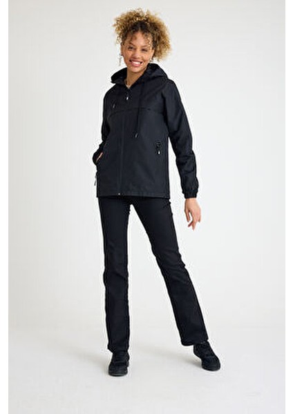 Kadın Içi Astarlı Suya Dayanıklı Kapüşonlu Cepli Yağmurluk modelleri