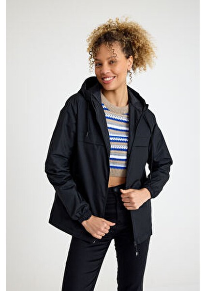 Kadın Içi Astarlı Suya Dayanıklı Kapüşonlu Cepli Yağmurluk