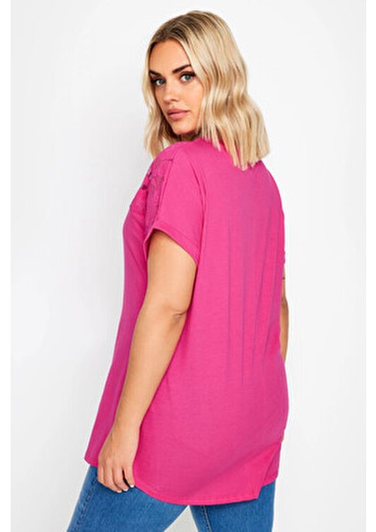 Büyük Beden Bisiklet Yaka Tül Detaylı Kısa Kollu T-Shirt 321835 indirimleri