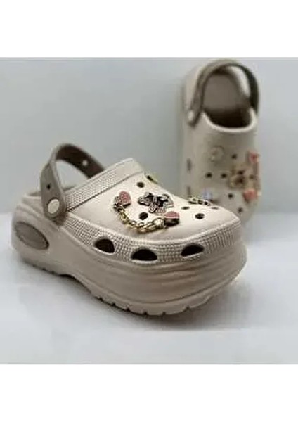 Yumuşak Eva Kadın Terlik Taşlı Aksesuarlarla Şık Plaj ve Havuz Kullanımı İçin