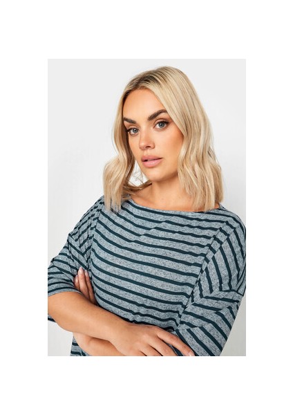 Büyük Beden Kayık Yaka Yarım Kollu Yırtmaç Detaylı Oversize T-Shirt 303216 fiyatları