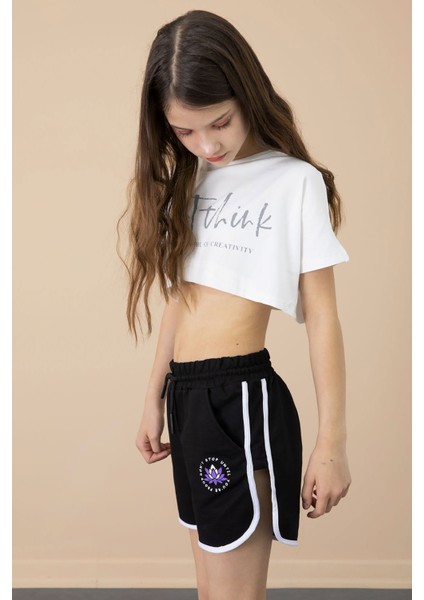 Siyah Yanları Yırtmaçlı Çiçek Baskılı Beli Lastikli Kız Çocuk Şort 20734