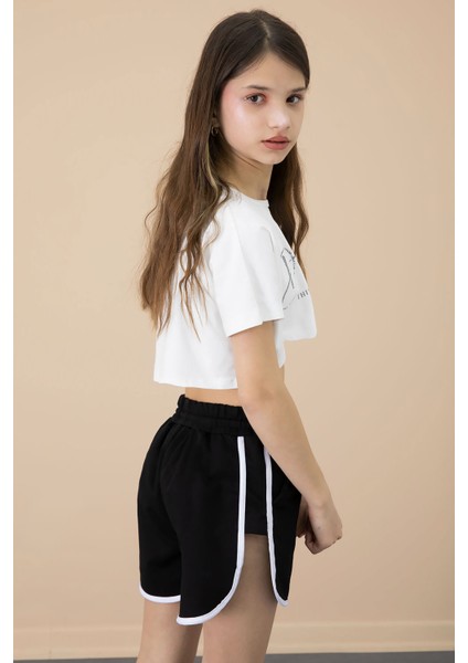 Siyah Yanları Yırtmaçlı Çiçek Baskılı Beli Lastikli Kız Çocuk Şort 20734 fırsatları