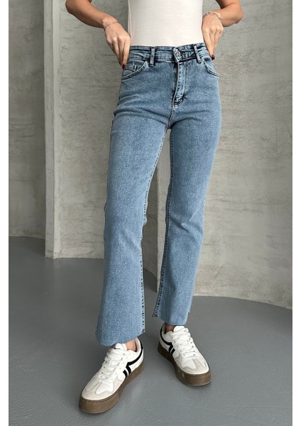 Açık Mavi Boy Fit Kesik Paça Jean Mavi / 29 fiyatları