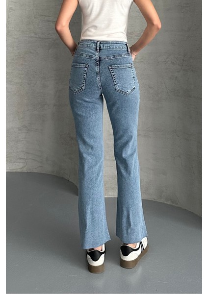 Açık Mavi Boy Fit Kesik Paça Jean Mavi / 29