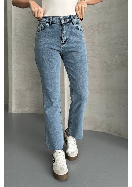 Açık Mavi Boy Fit Kesik Paça Jean Mavi / 29