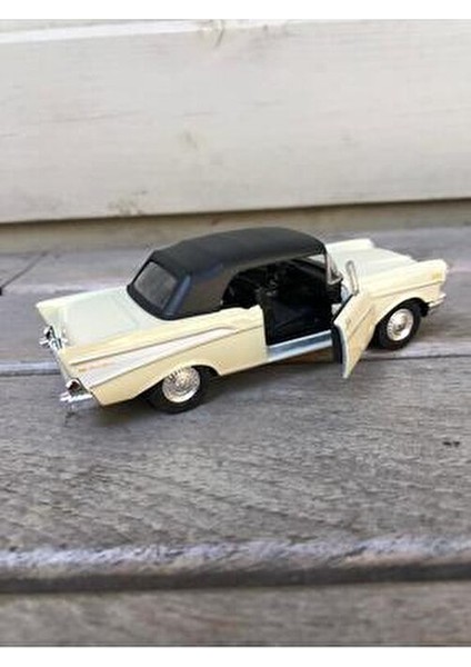 Welly 1957 Chevrolet Bel Air Diecast Metal Araba Model Araba Oyuncak Araba Çek Bırak Araba 12 cm modelleri