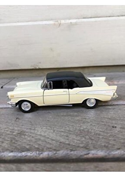 Welly 1957 Chevrolet Bel Air Diecast Metal Araba Model Araba Oyuncak Araba Çek Bırak Araba 12 cm indirimleri