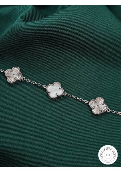 925 Ayar Gümüş Erkek ve Kadın Yonca Model Özel Kalem Işçilikli ve Beyaz Doğal Taşlı Bileklik - Van fırsatları