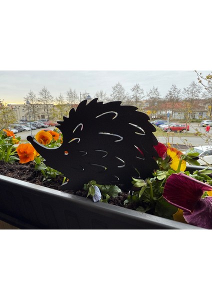 Kirpi Anne ve Çocukları - Bahçe Figürleri fiyatları