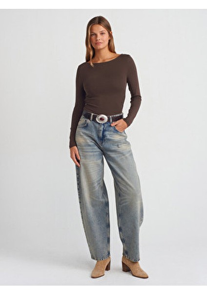 31401 Büzgülü Kayık Yaka Top-Koyu Kahve modelleri